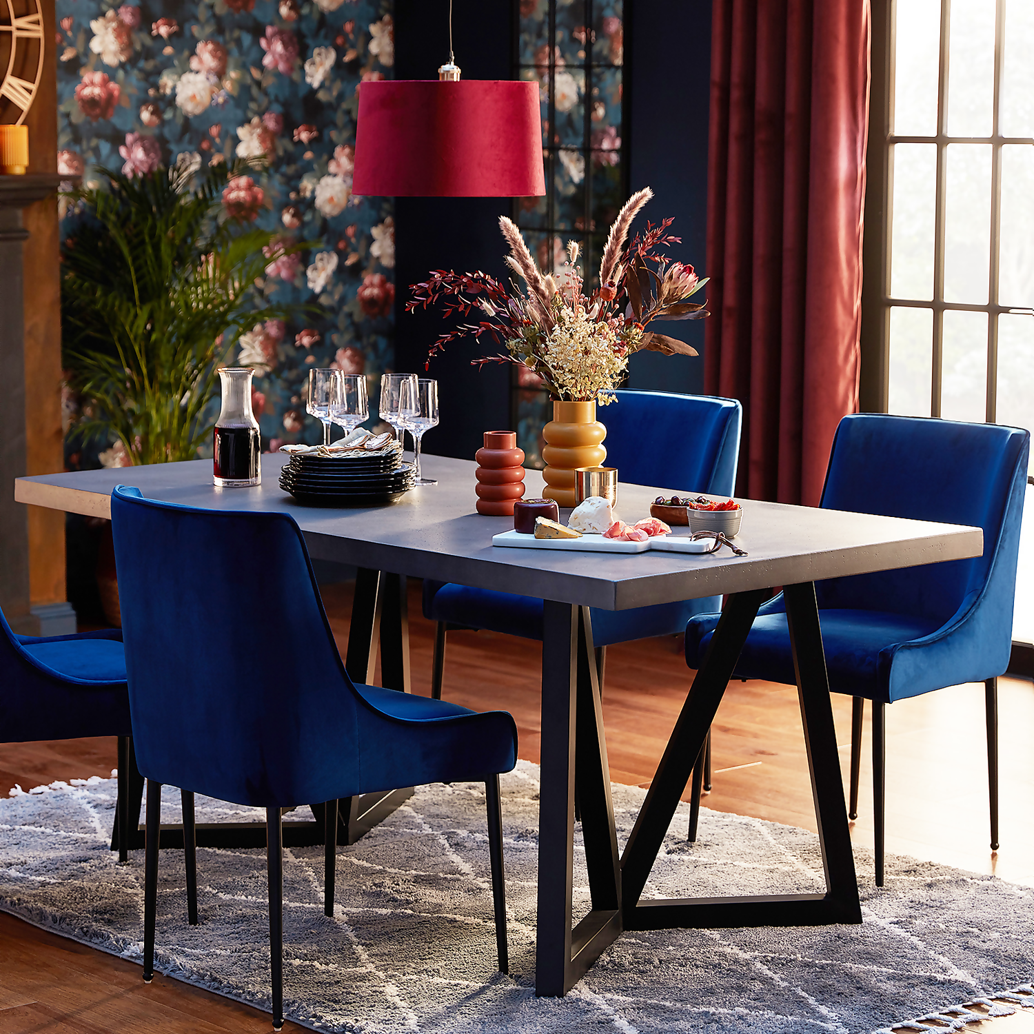 Holte Dining Table - Image 2